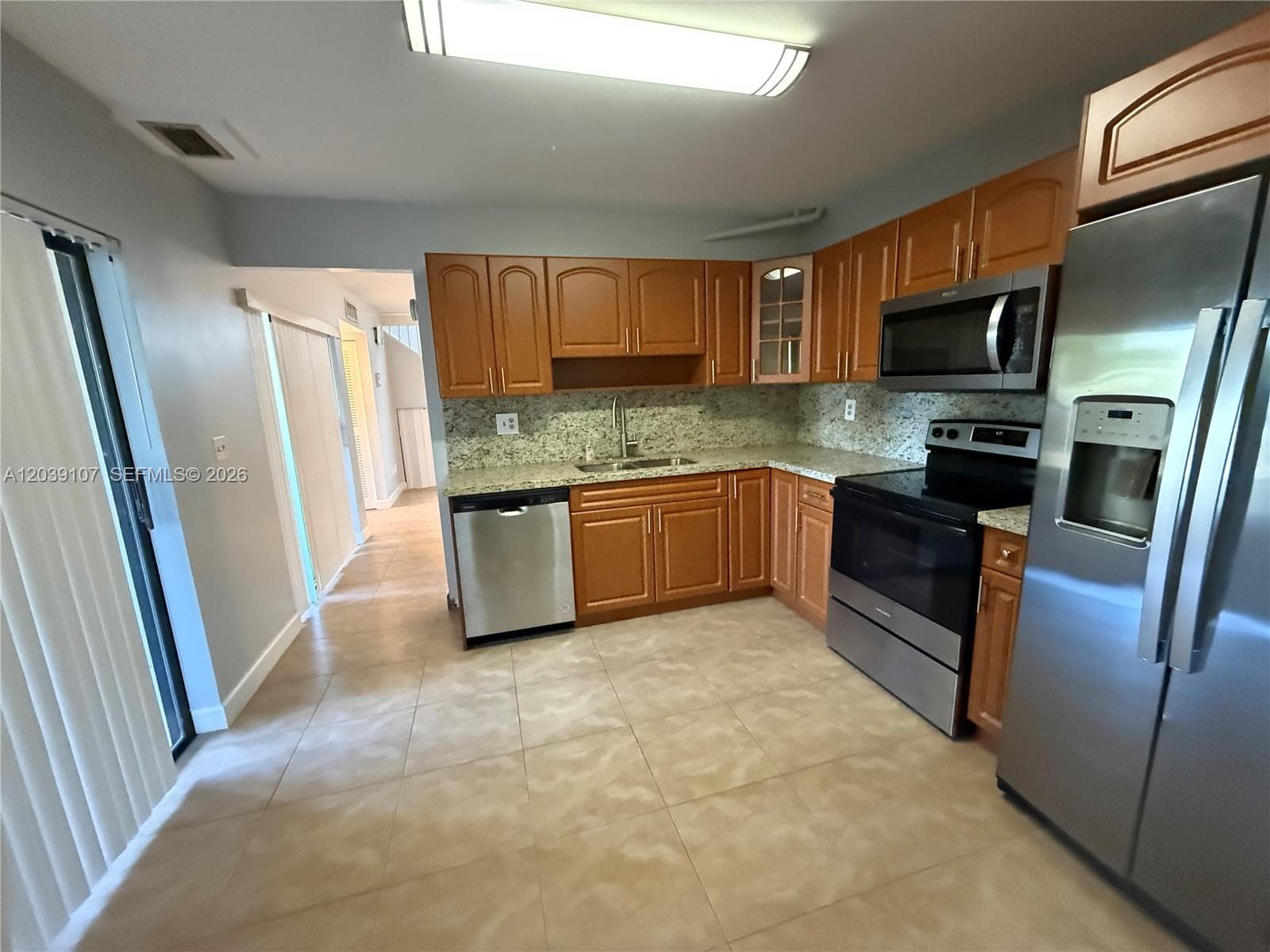 EAST WIND LAKE VILLAGE · #9700 in Miami - Photo 18