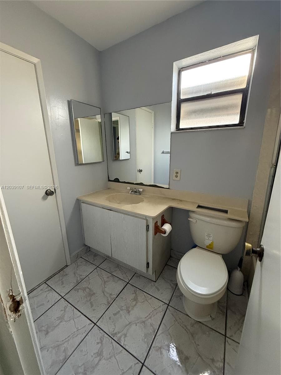 EAST WIND LAKE VILLAGE · #9700 in Miami - Photo 15