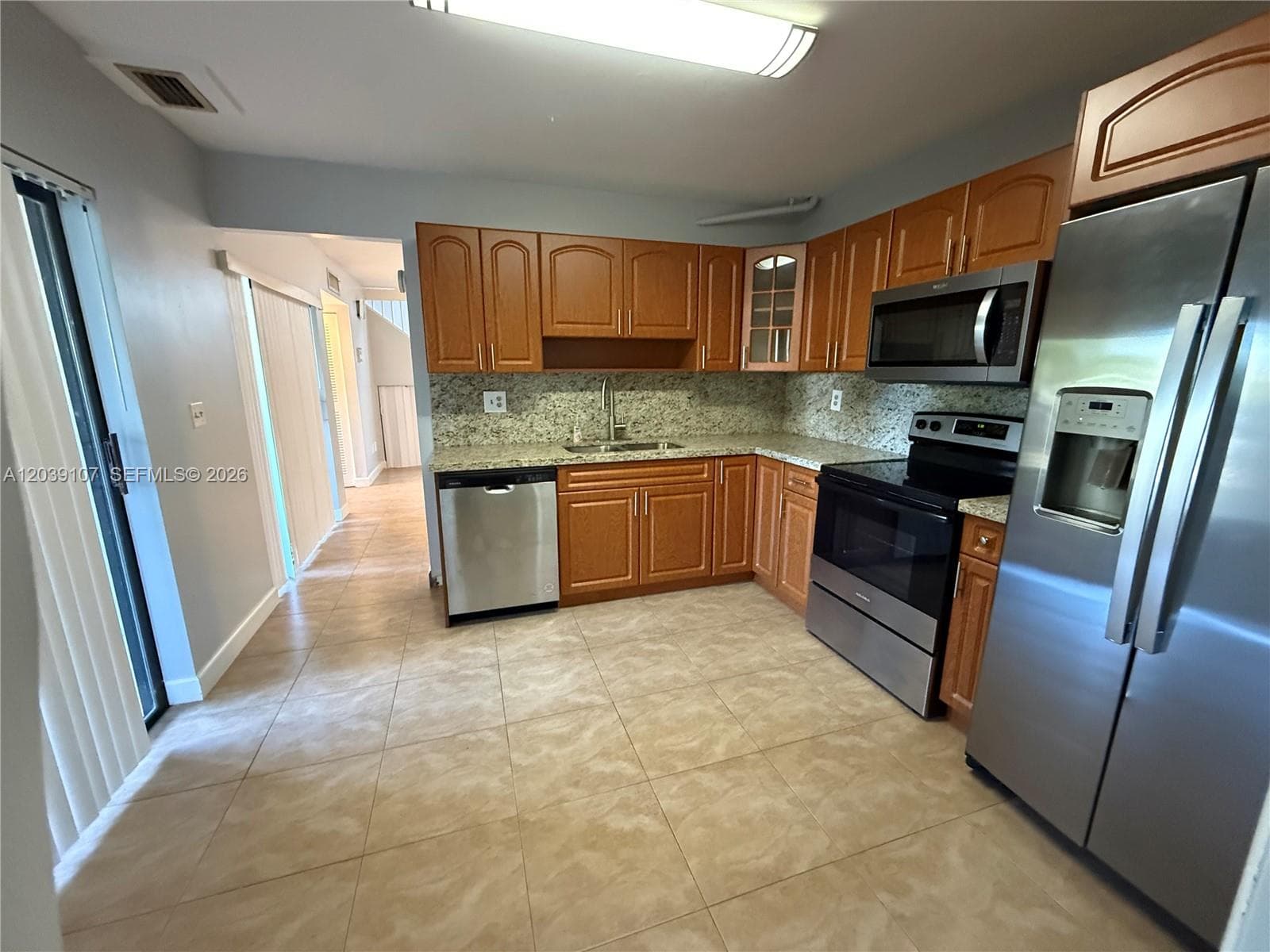 EAST WIND LAKE VILLAGE · #9700 in Miami - Photo 19