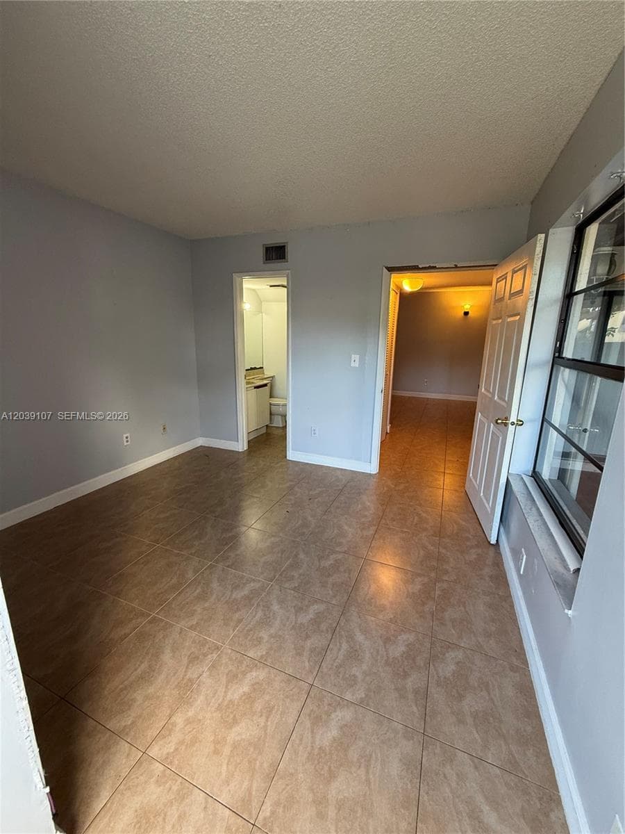 EAST WIND LAKE VILLAGE · #9700 in Miami - Photo 8