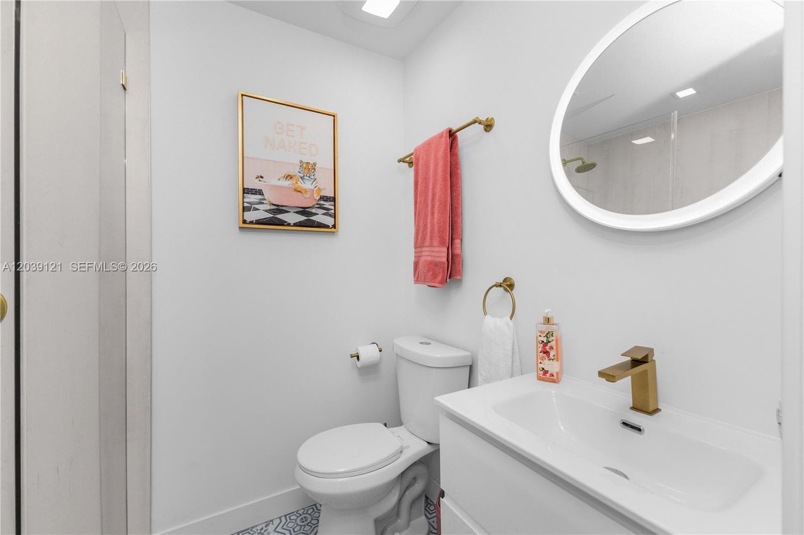 3rd Bathroom / Shower