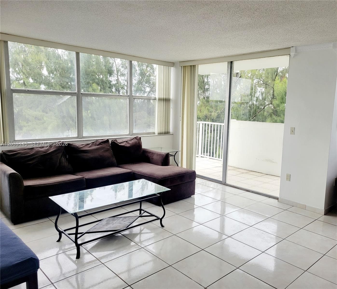 WILSHIRE CONDO · #720E in Miami - Photo 2