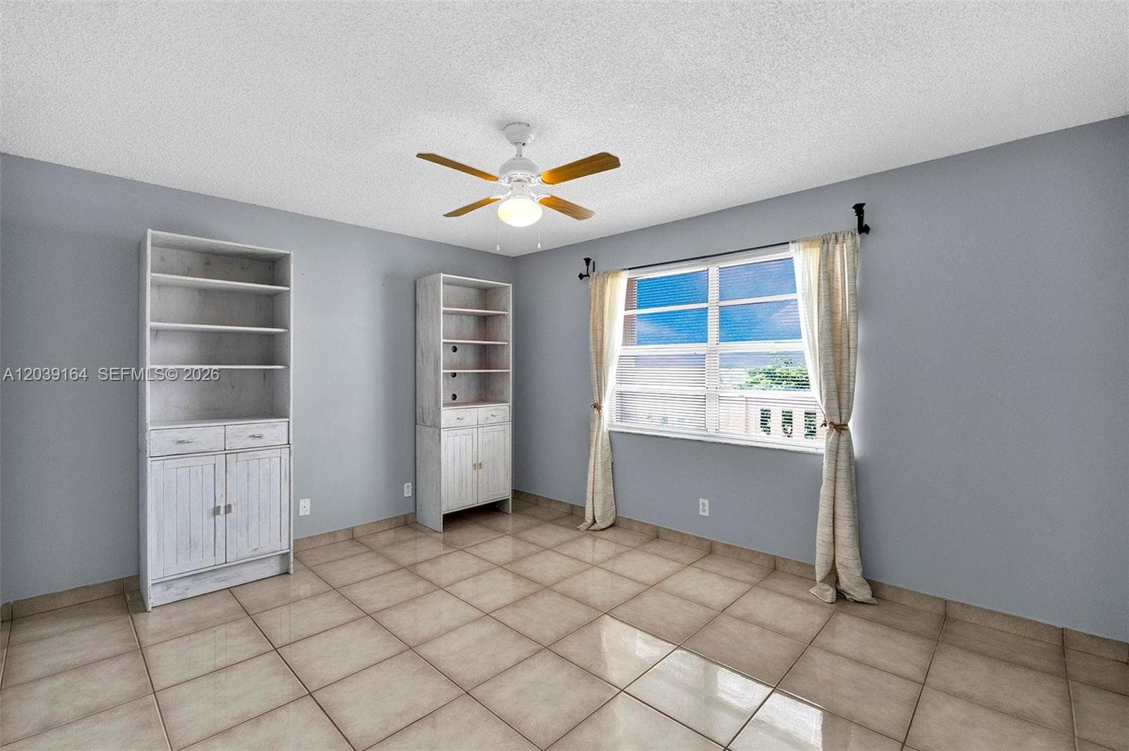 MEADOWBROOK LAKES VIEW BL · #402 in Dania Beach - Photo 6