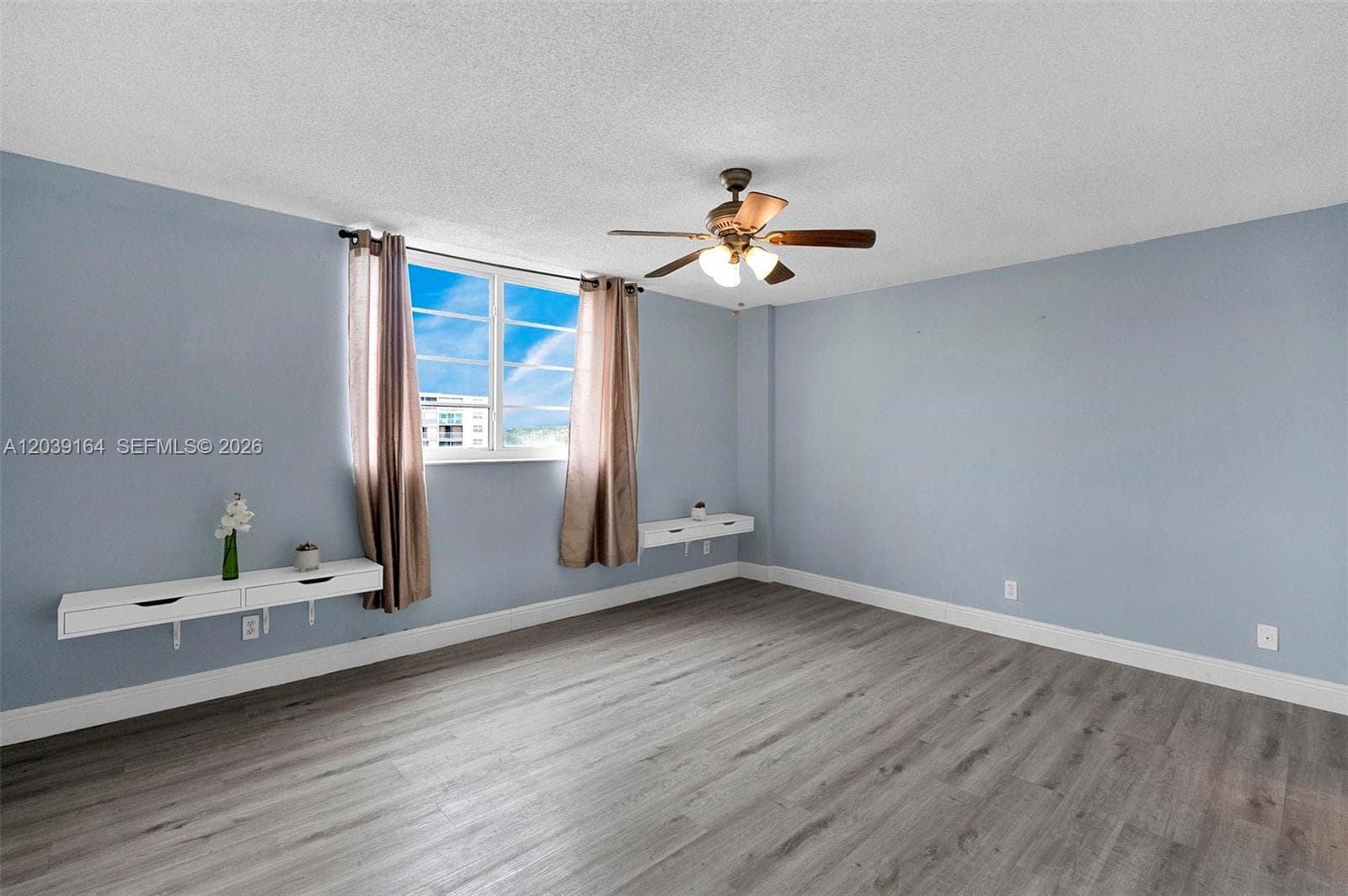 MEADOWBROOK LAKES VIEW BL · #402 in Dania Beach - Photo 11