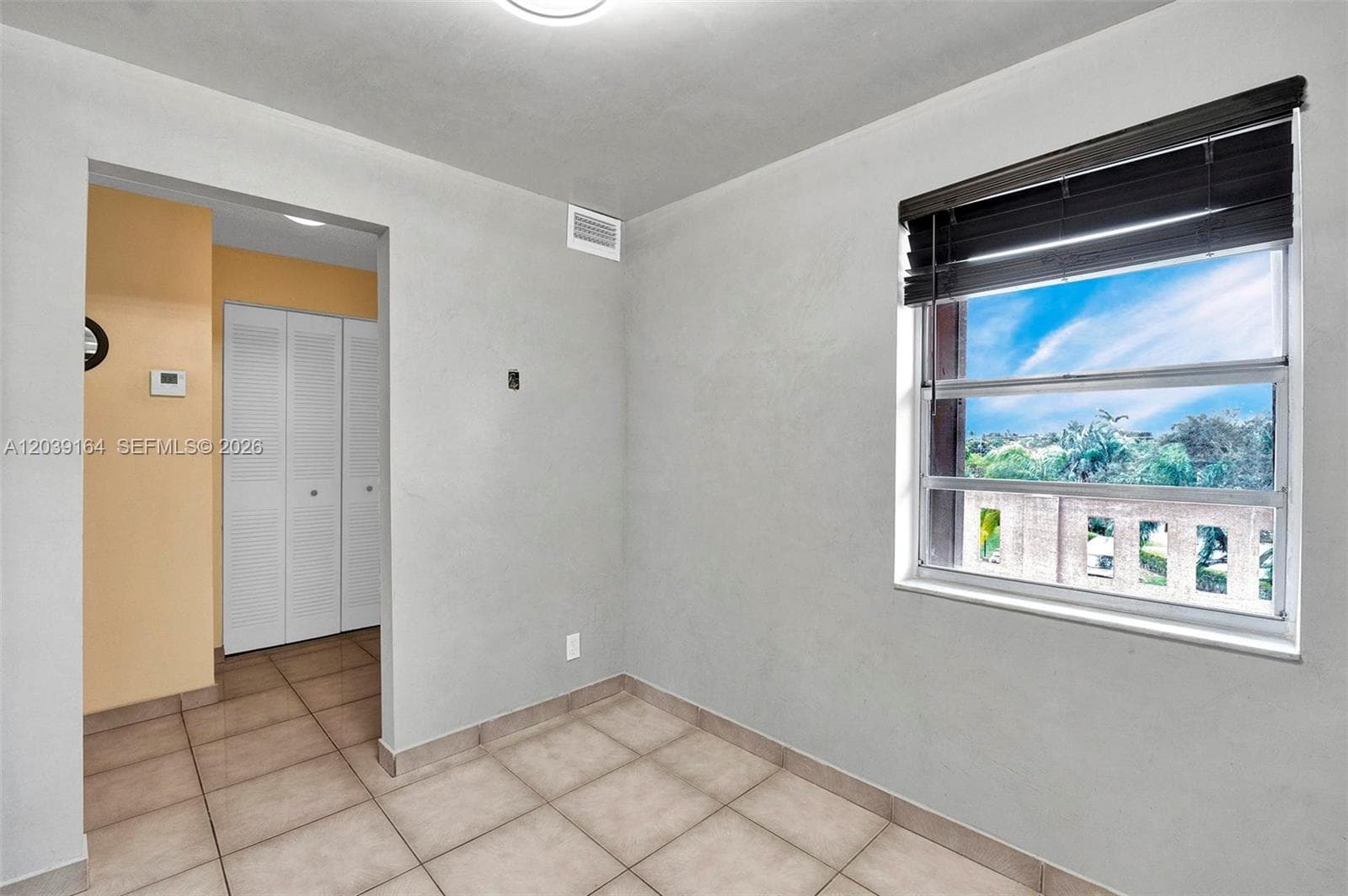MEADOWBROOK LAKES VIEW BL · #402 in Dania Beach - Photo 25