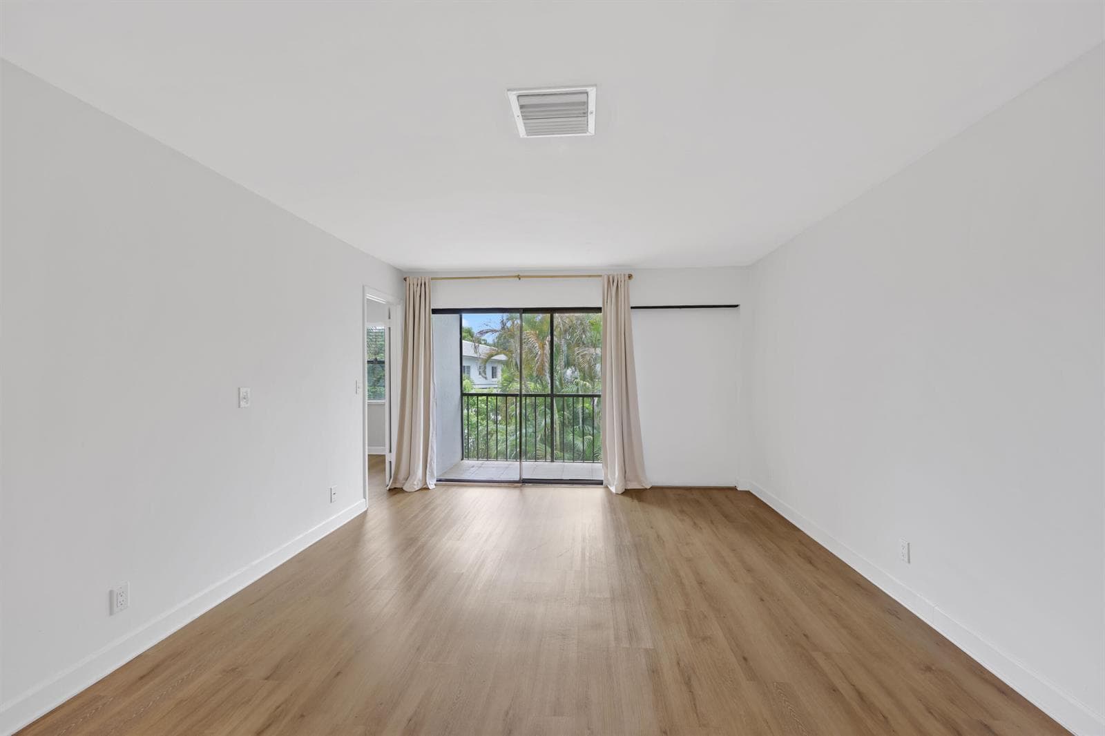 3275 Frederick Boulevard - 25.jpg-FULL