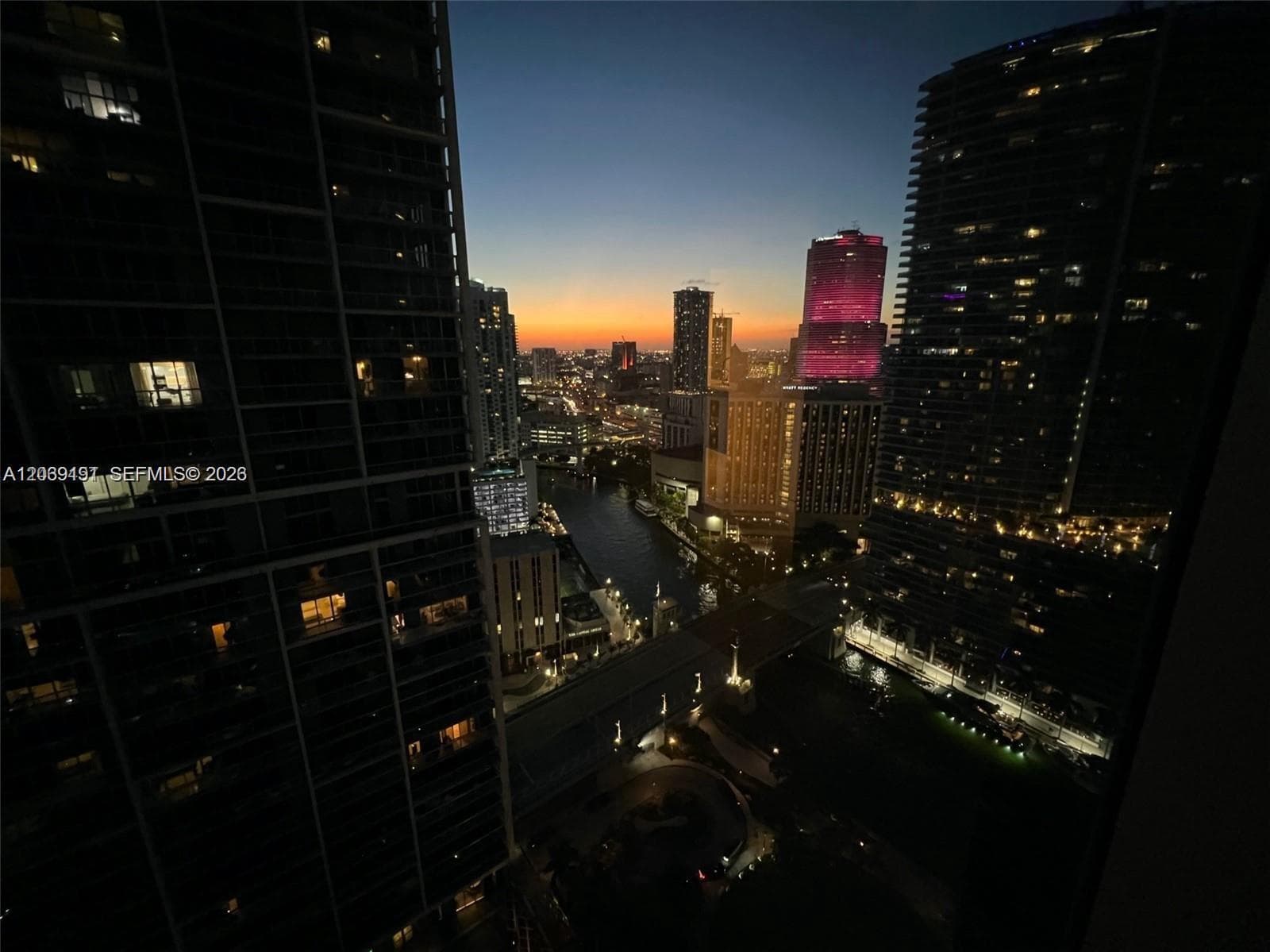 Icon Brickell I · #3113 in Miami - Photo 12