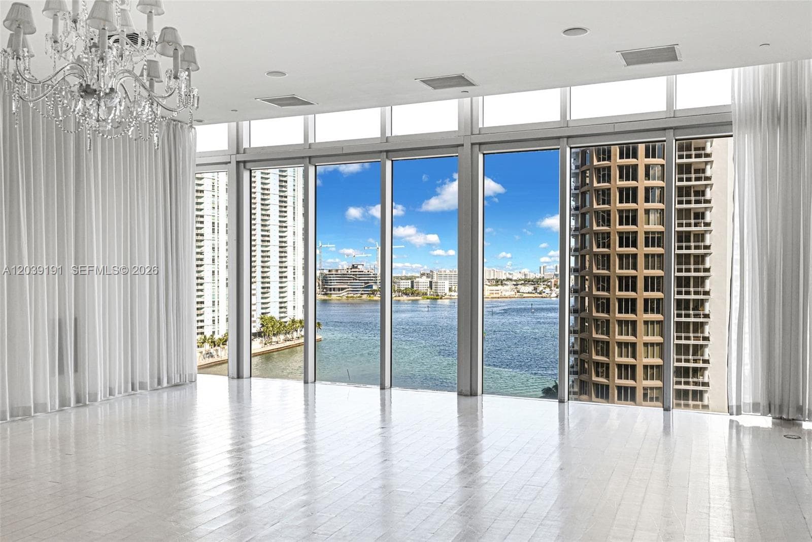 Icon Brickell I · #3113 in Miami - Photo 19