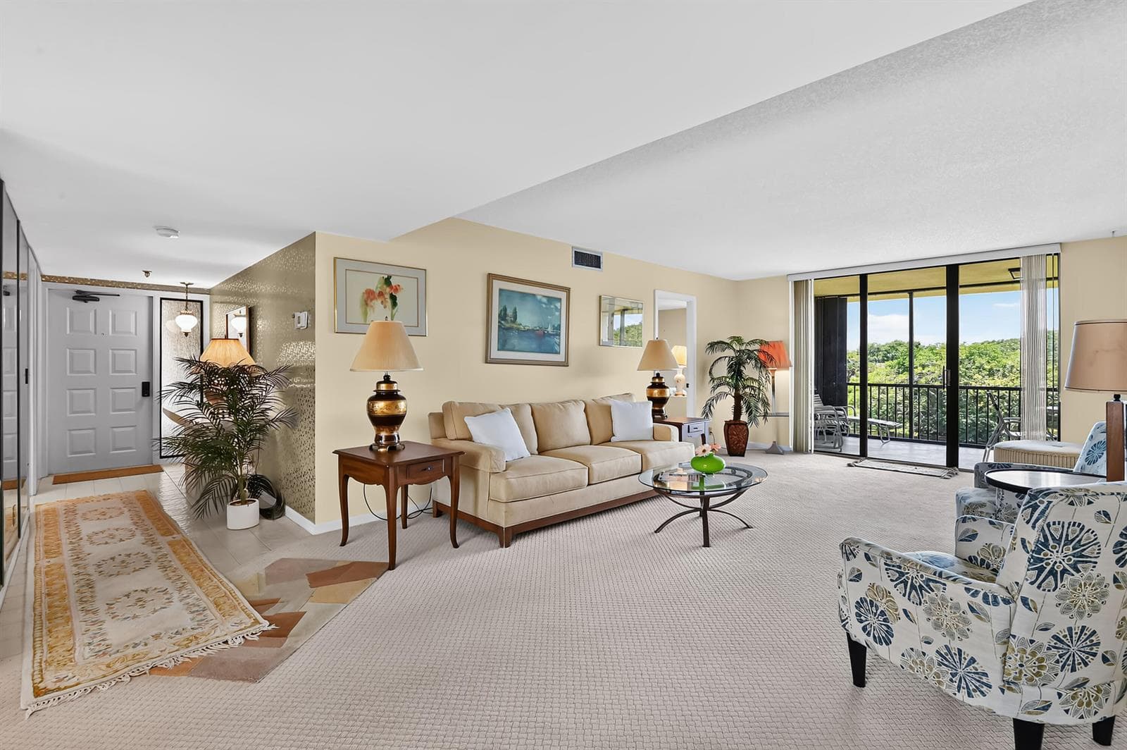 12 Living room 01