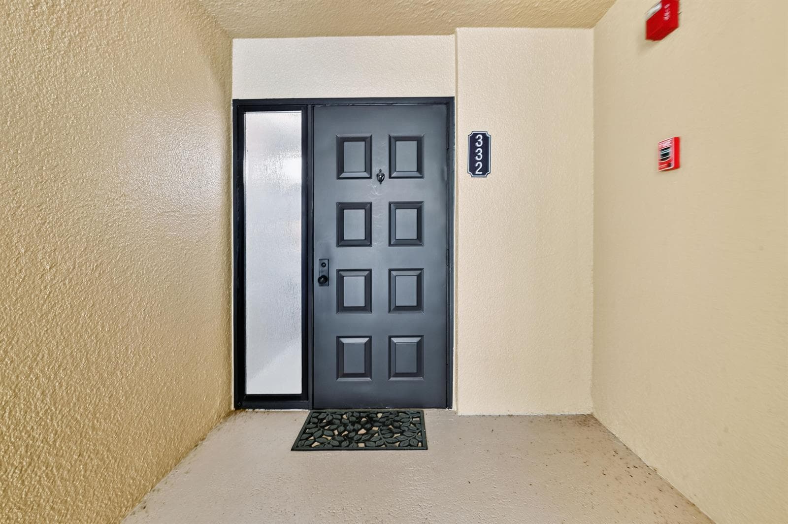 01 Entry 01