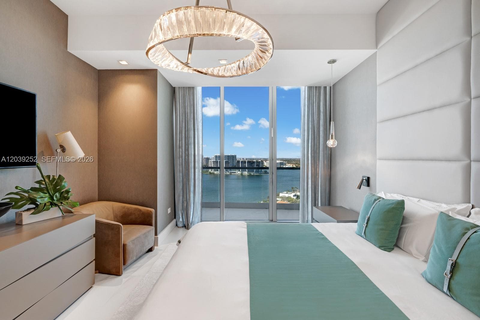 Turnberry Ocean Club · #2304 in Sunny Isles Beach - Photo 21
