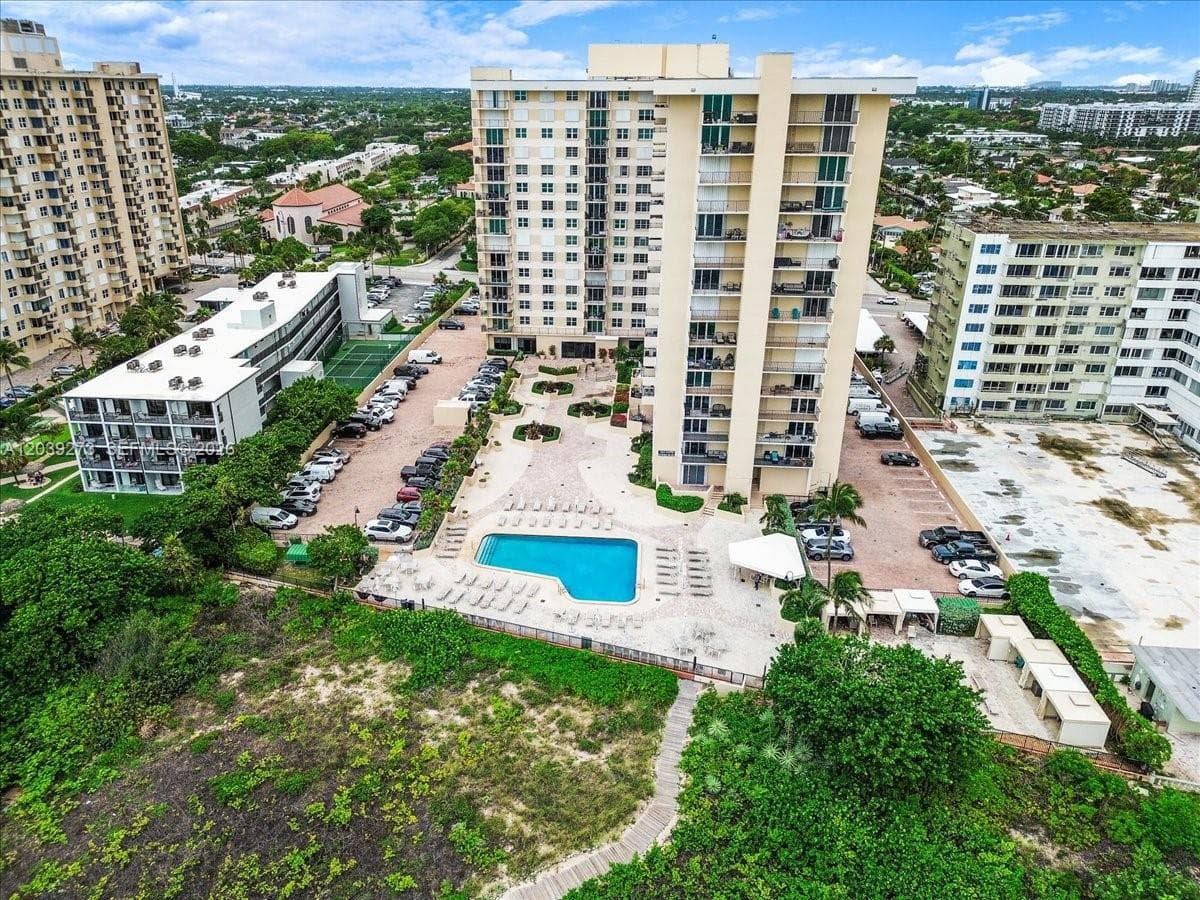 OCEAN PLACE CONDO · #11T in Lauderdale By The Sea - Photo 2