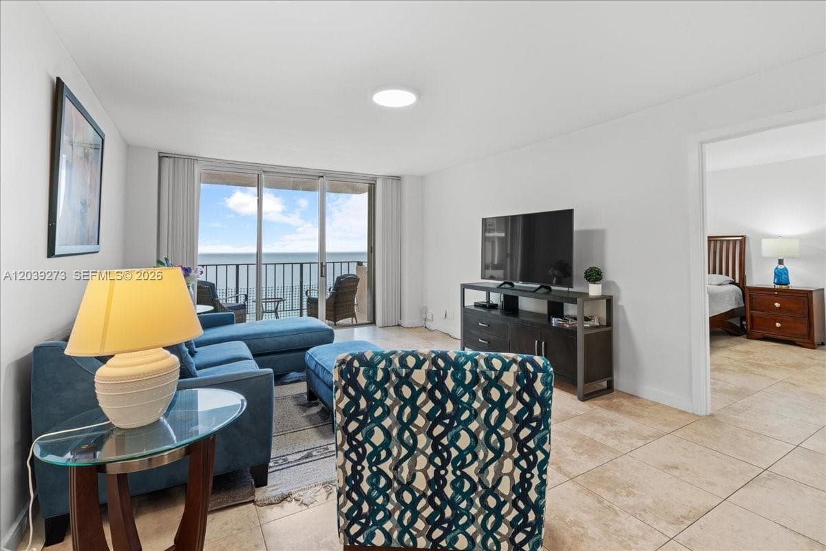 OCEAN PLACE CONDO · #11T in Lauderdale By The Sea - Photo 6