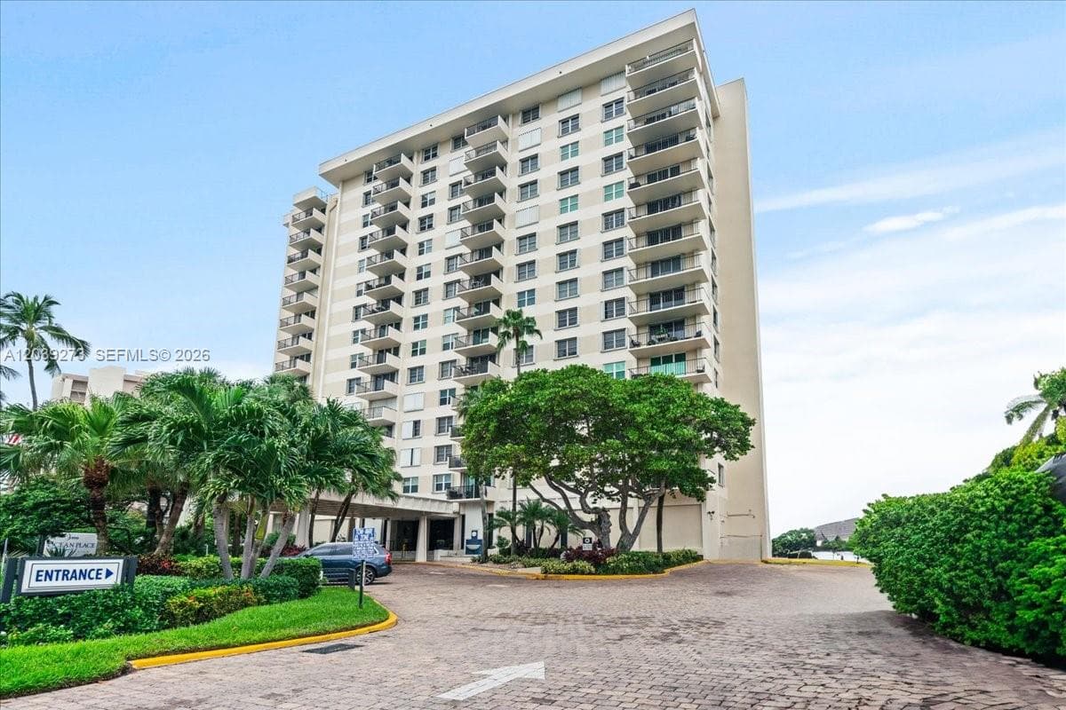 OCEAN PLACE CONDO · #11T in Lauderdale By The Sea - Photo 32