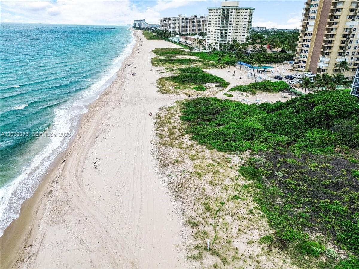 OCEAN PLACE CONDO · #11T in Lauderdale By The Sea - Photo 35