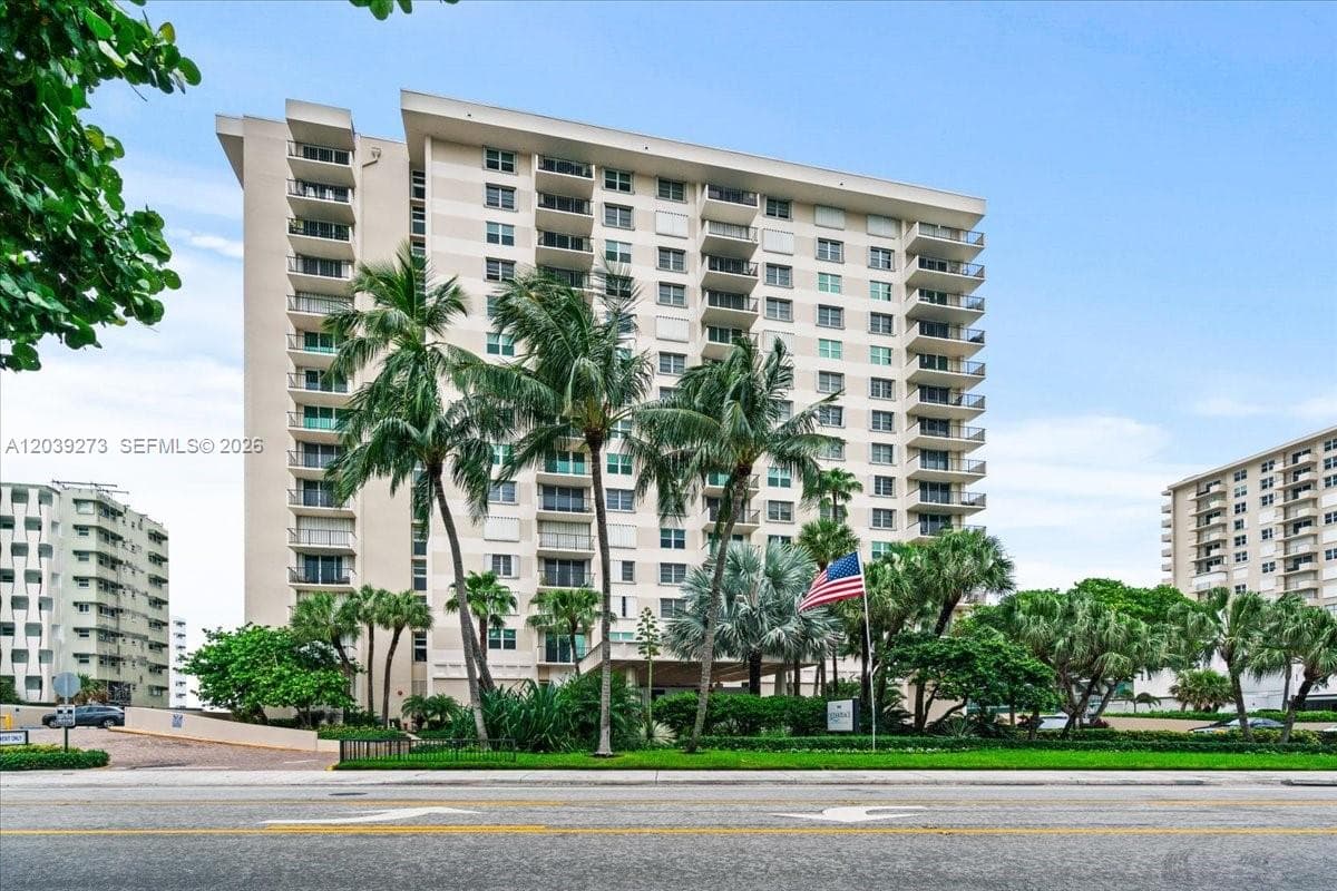 OCEAN PLACE CONDO · #11T in Lauderdale By The Sea - Photo 31