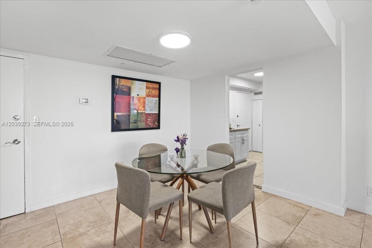 OCEAN PLACE CONDO · #11T in Lauderdale By The Sea - Photo 8
