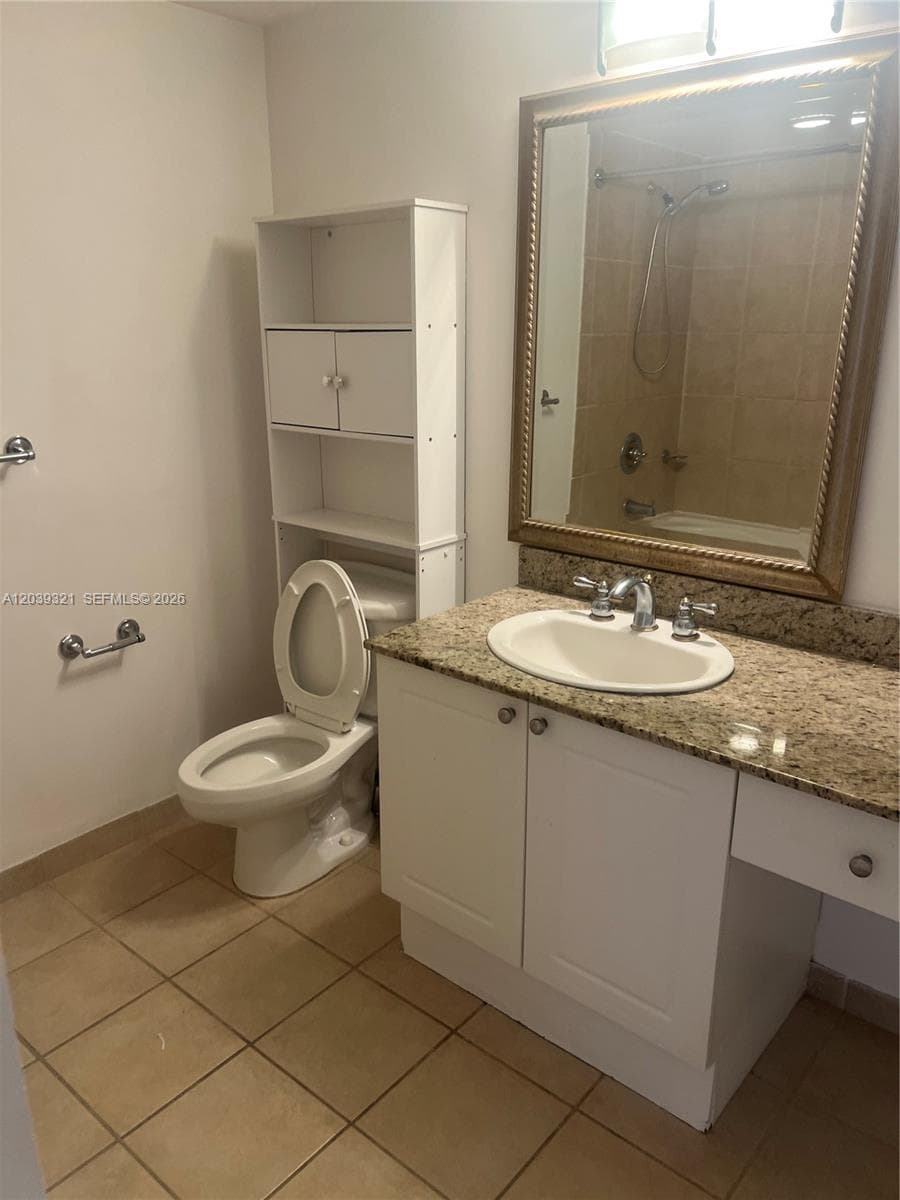 TURNBERRY ON THE GREEN CO · #611 in Aventura - Photo 19