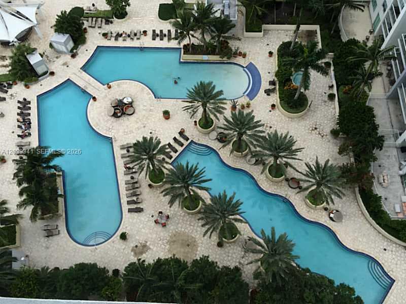 Swimming Pool/Hot Tub/Sauna
