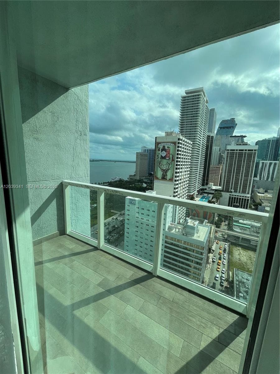 Vizcayne North · #2607 in Miami - Photo 43