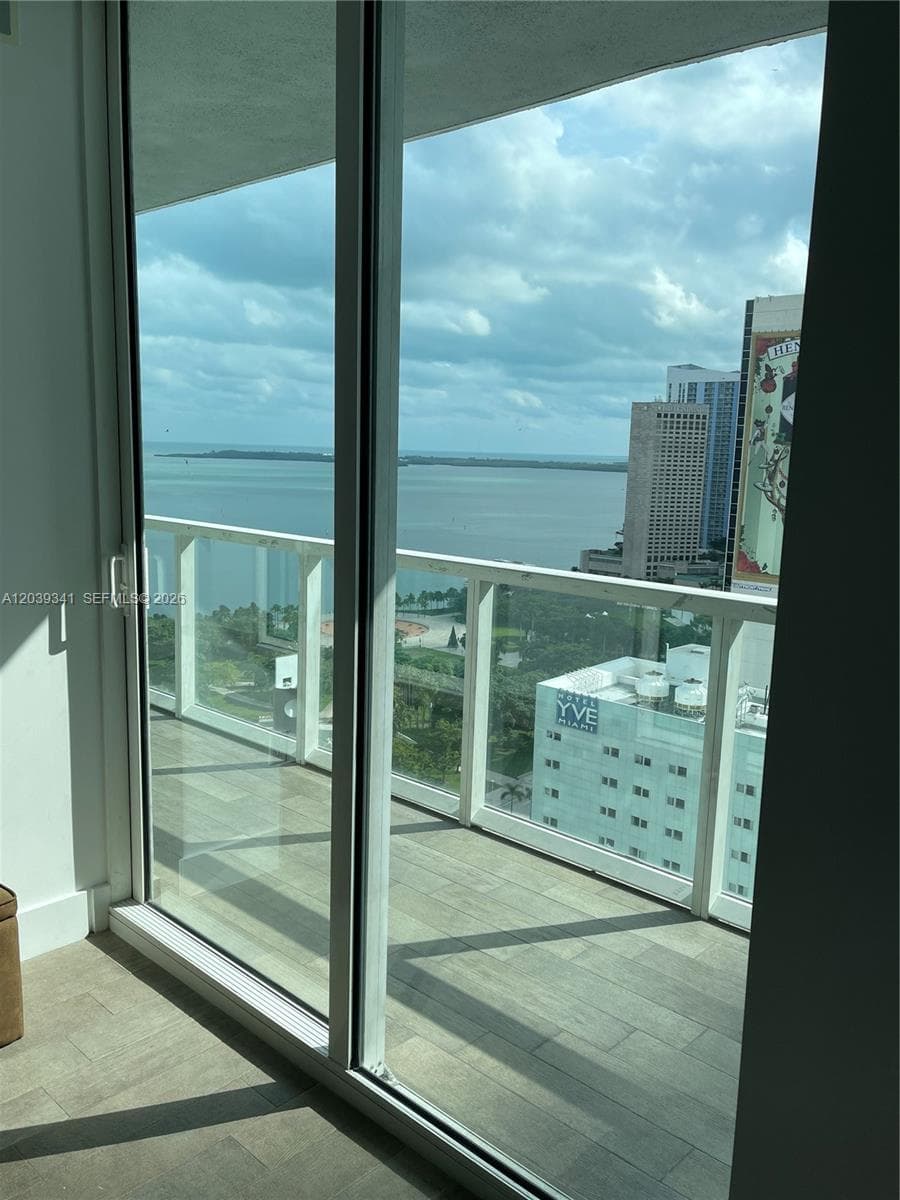 Vizcayne North · #2607 in Miami - Photo 38