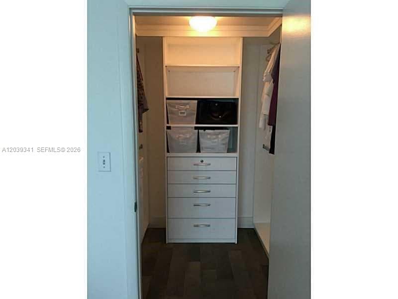 Bedroom Master