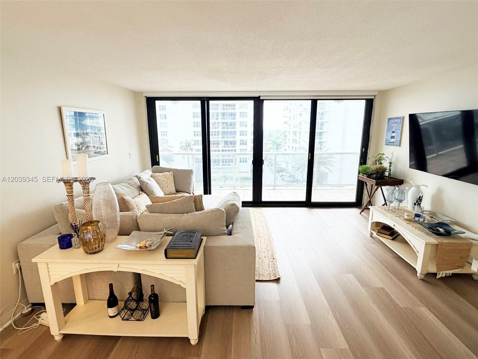 LEXCELLENCE CONDO · #702 in Miami Beach - Photo 36