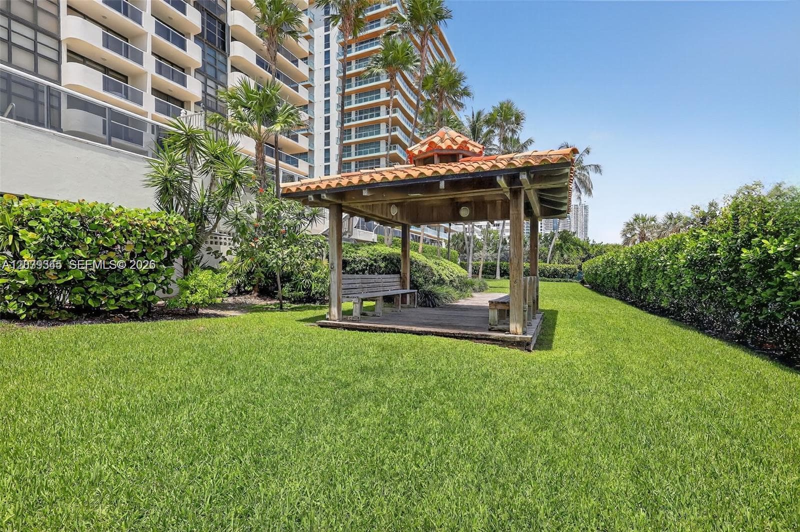 LEXCELLENCE CONDO · #702 in Miami Beach - Photo 48