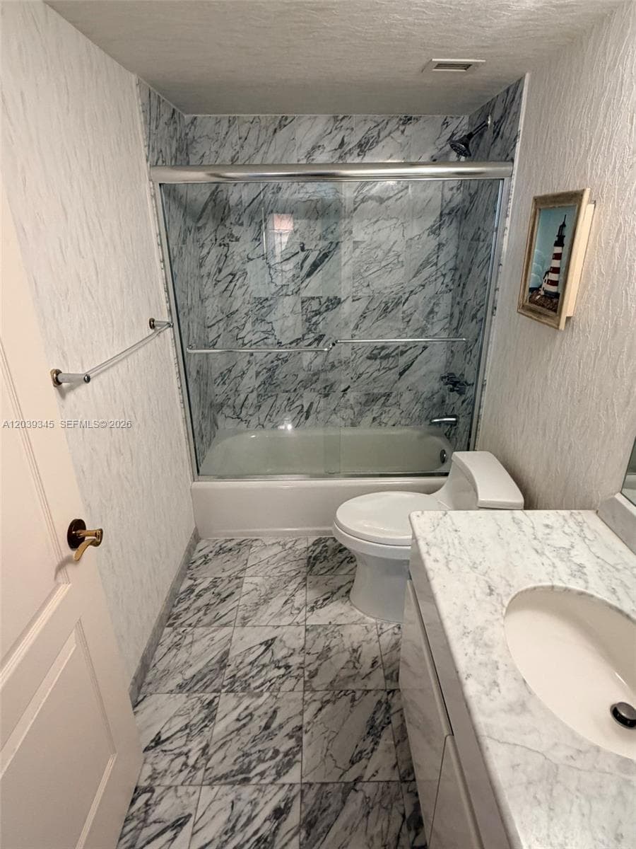 LEXCELLENCE CONDO · #702 in Miami Beach - Photo 44