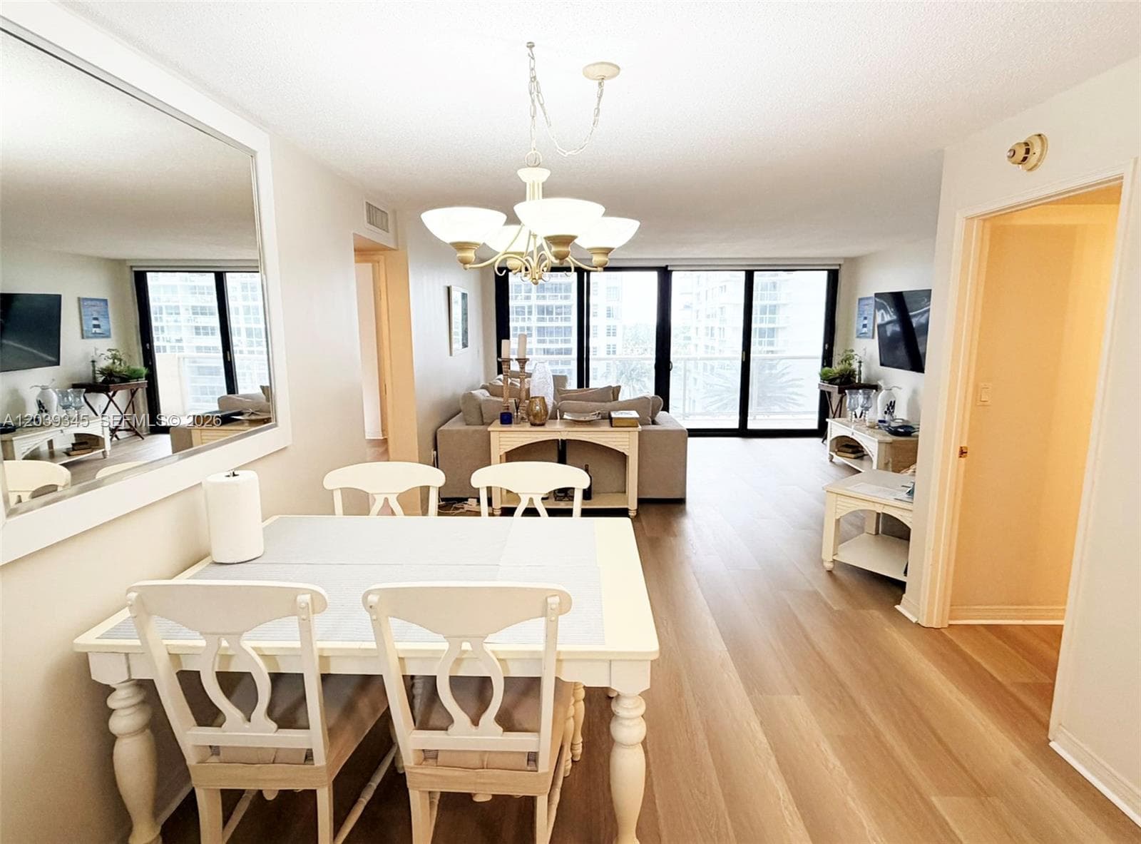 LEXCELLENCE CONDO · #702 in Miami Beach - Photo 31