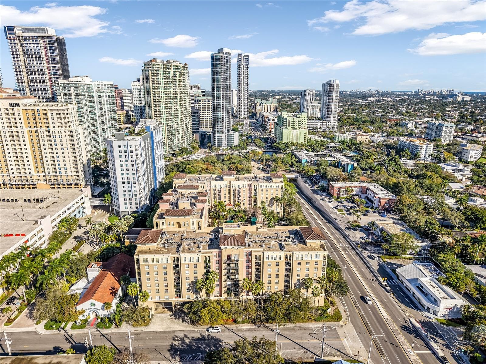 LAS OLAS BY THE RIVER CON · #2311 in Fort Lauderdale - Photo 46
