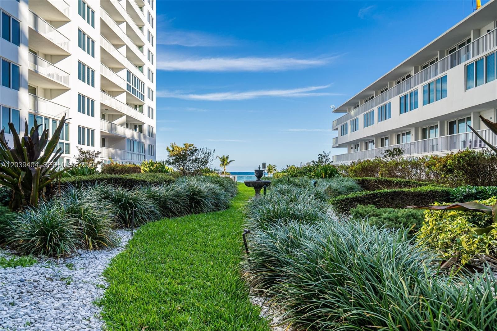 THE CARRIAGE HOUSE CONDO · #813 in Miami Beach - Photo 23