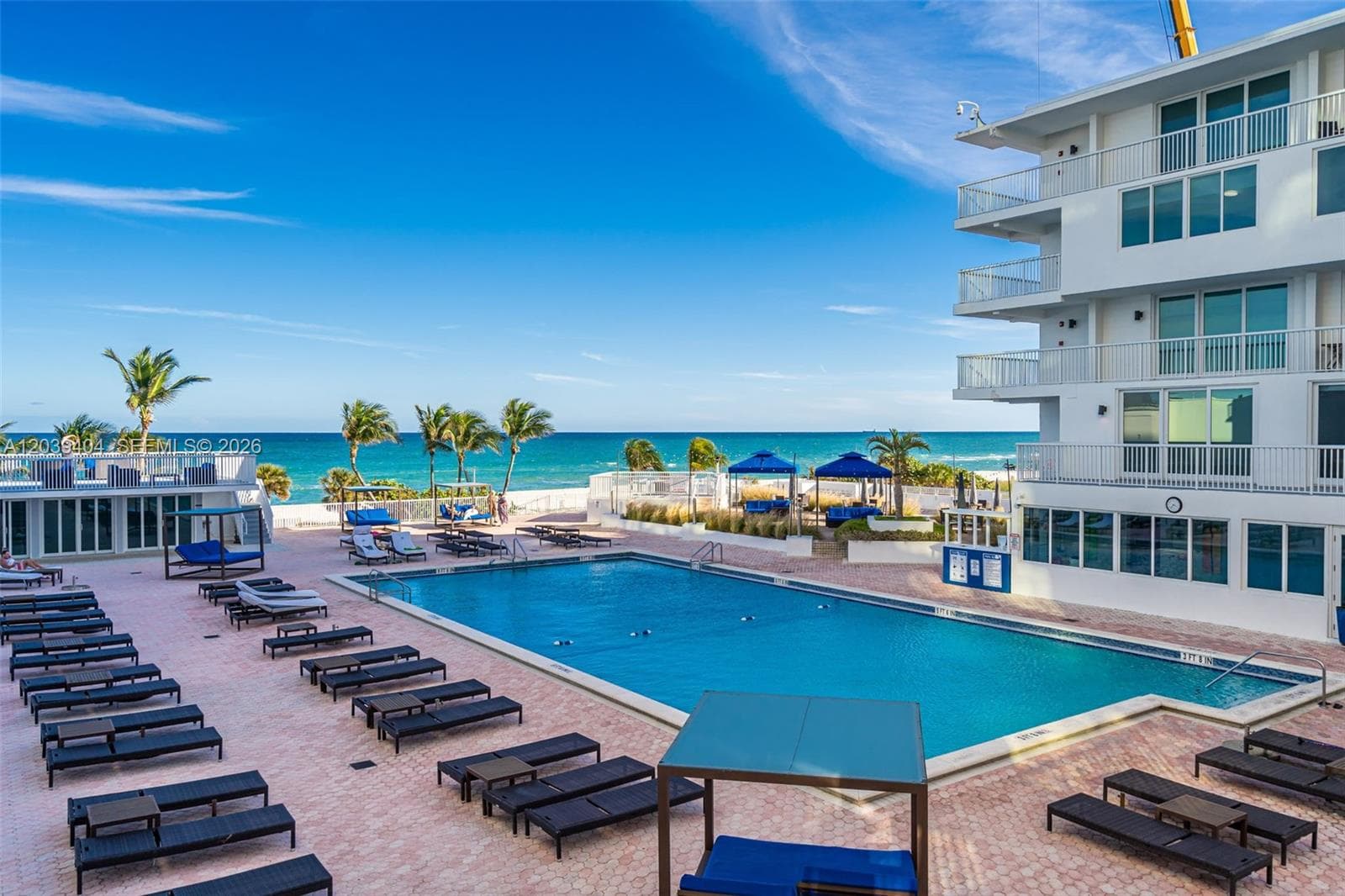 THE CARRIAGE HOUSE CONDO · #813 in Miami Beach - Photo 24
