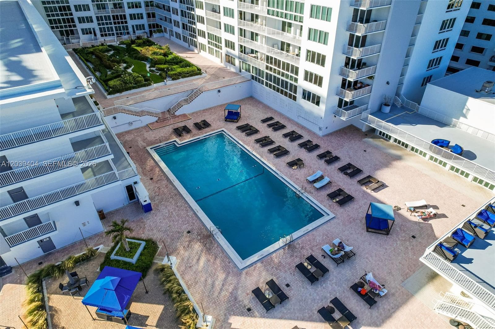 THE CARRIAGE HOUSE CONDO · #813 in Miami Beach - Photo 39