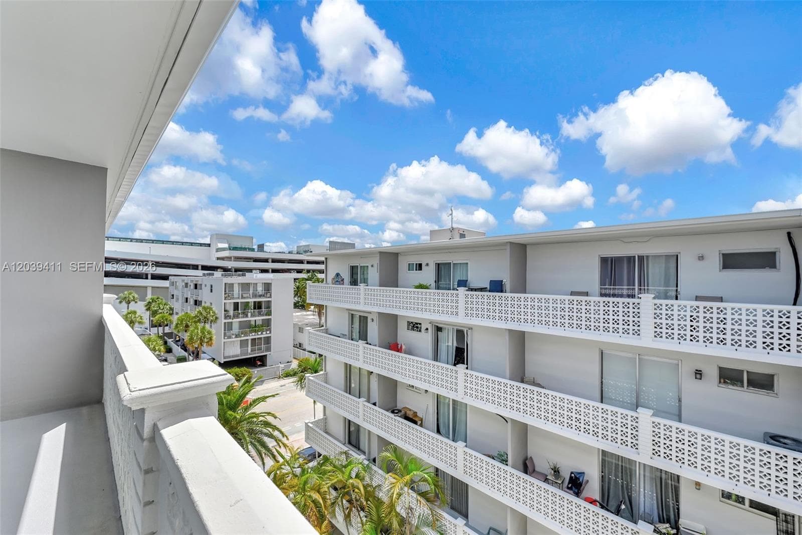 Twin Towers Condo · #603 in Miami Beach - Photo 29