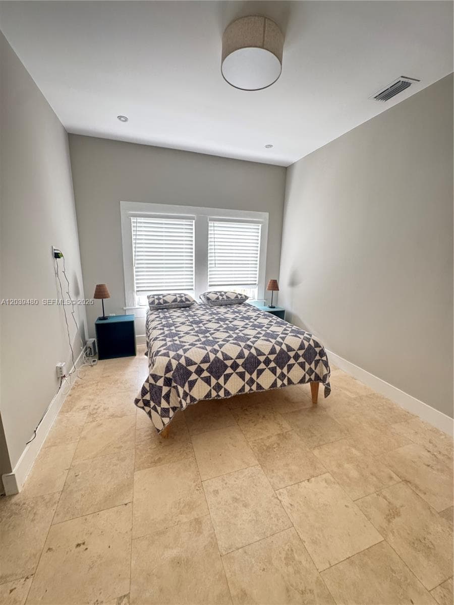 2434 SW 15th St #2434 photo 24