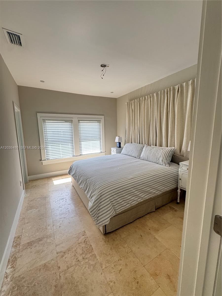 2434 SW 15th St #2434 photo 15