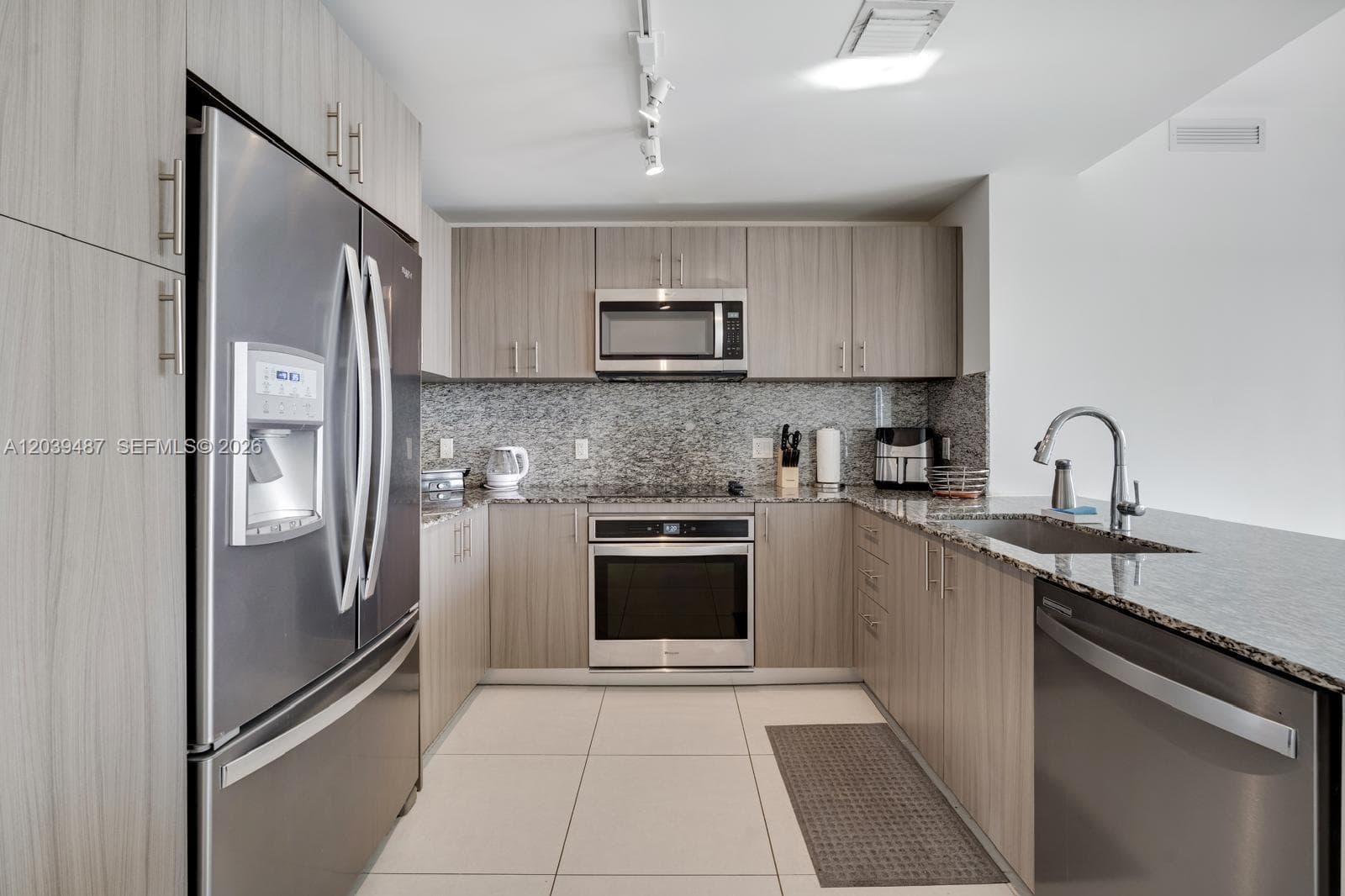 5350 PARK CONDO · #909 in Doral - Photo 18