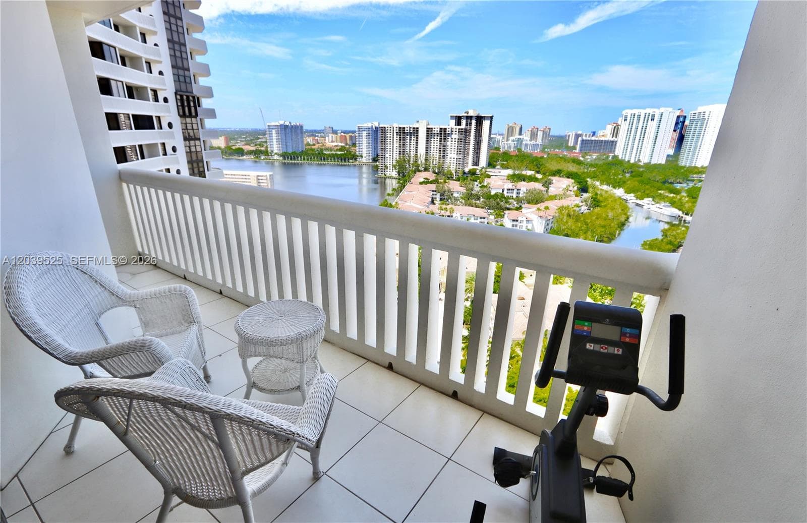 1000 ISL BLVD WILLIAMS IS · #2005 in Aventura - Photo 18