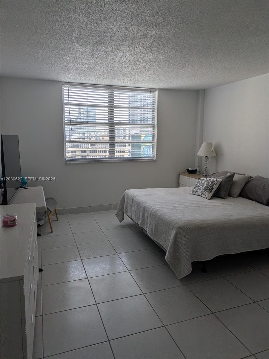 PLAZA TOWERS SOUTH CONDO · #1407 in Hallandale Beach - Photo 10