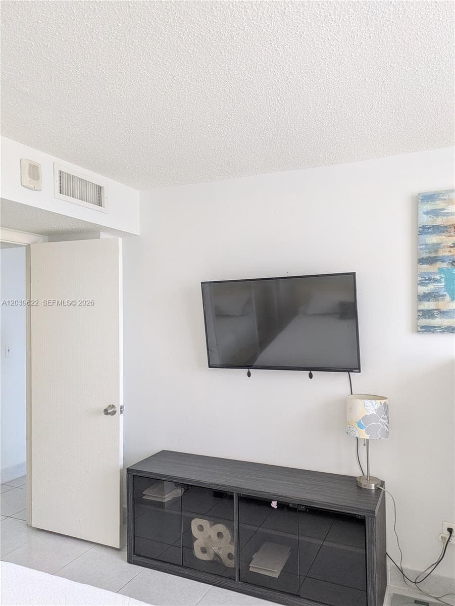 PLAZA TOWERS SOUTH CONDO · #1407 in Hallandale Beach - Photo 18