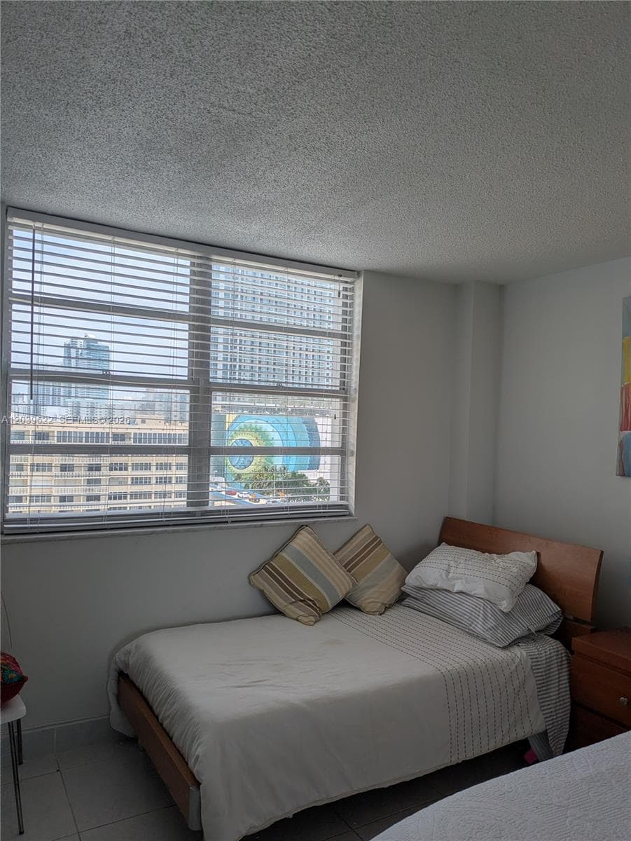 PLAZA TOWERS SOUTH CONDO · #1407 in Hallandale Beach - Photo 19