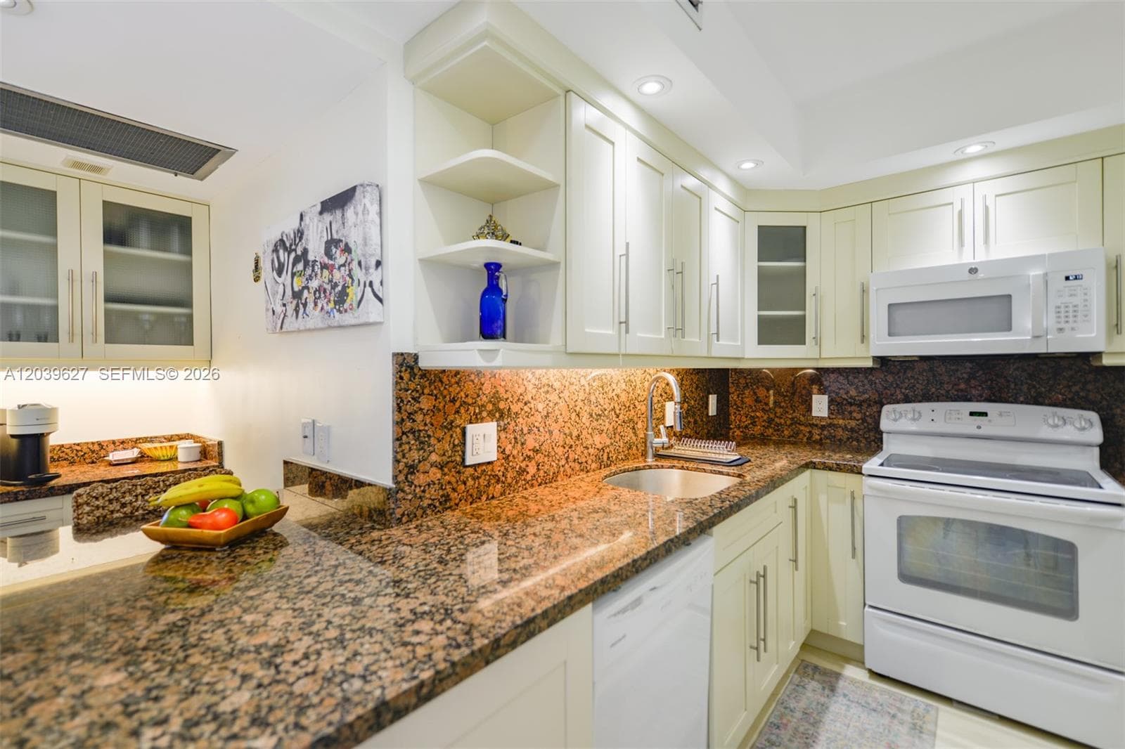 HEMISPHERES CONDO · #PHL in Hallandale Beach - Photo 14