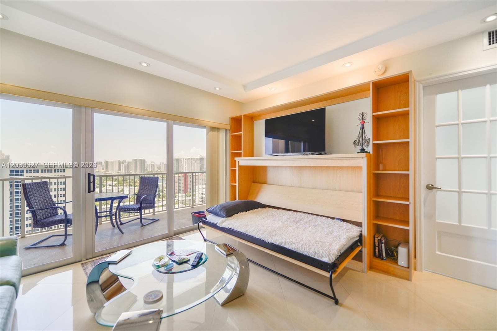 HEMISPHERES CONDO · #PHL in Hallandale Beach - Photo 4