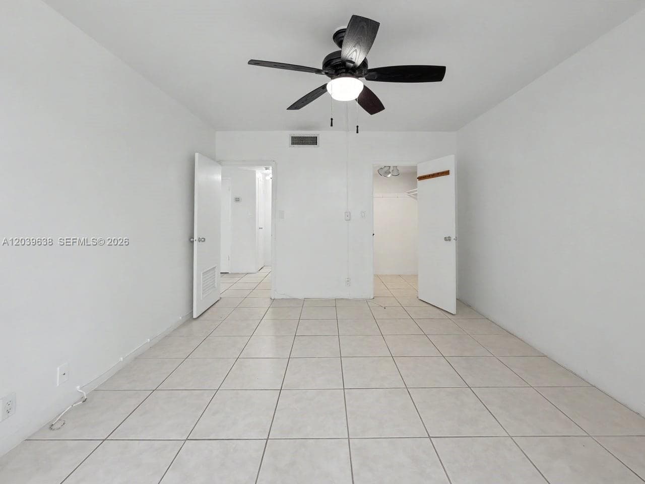 BAY PARK TOWERS CONDO · #307 in Miami - Photo 3