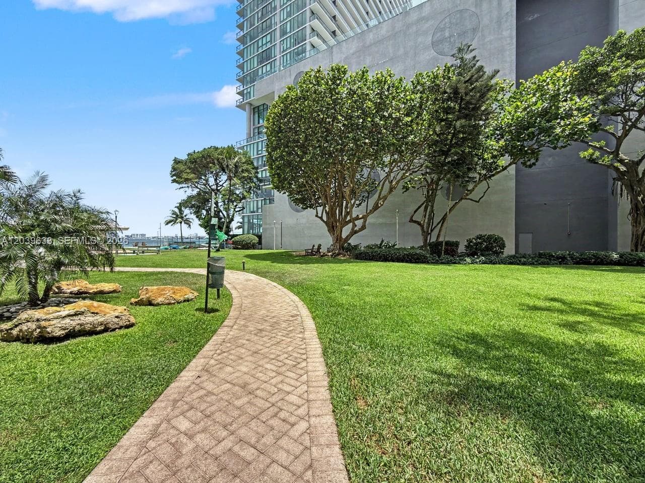 BAY PARK TOWERS CONDO · #307 in Miami - Photo 15