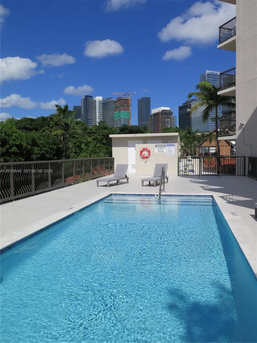BRICKELL TERRACE CONDO · #101 in Miami - Photo 16