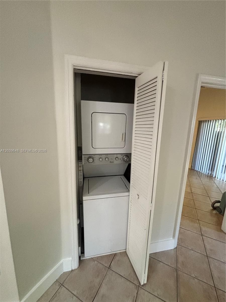 BRICKELL TERRACE CONDO · #101 in Miami - Photo 12
