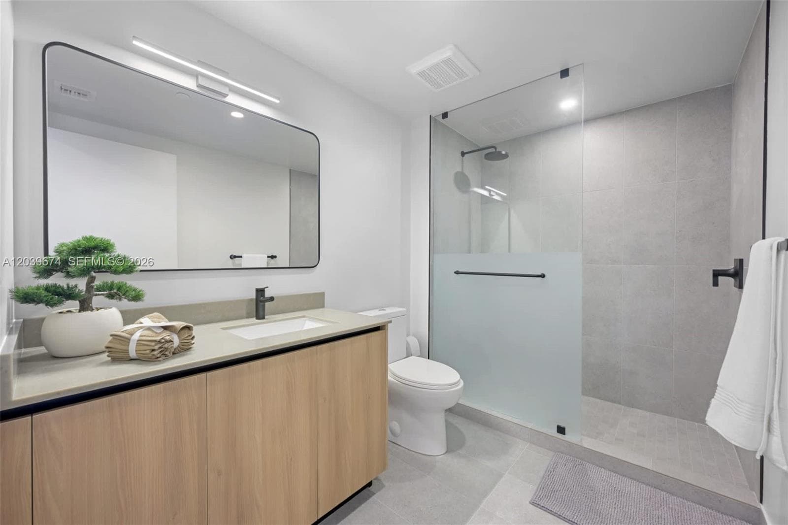 121 Ne 5th St · #2408 in Miami - Photo 4