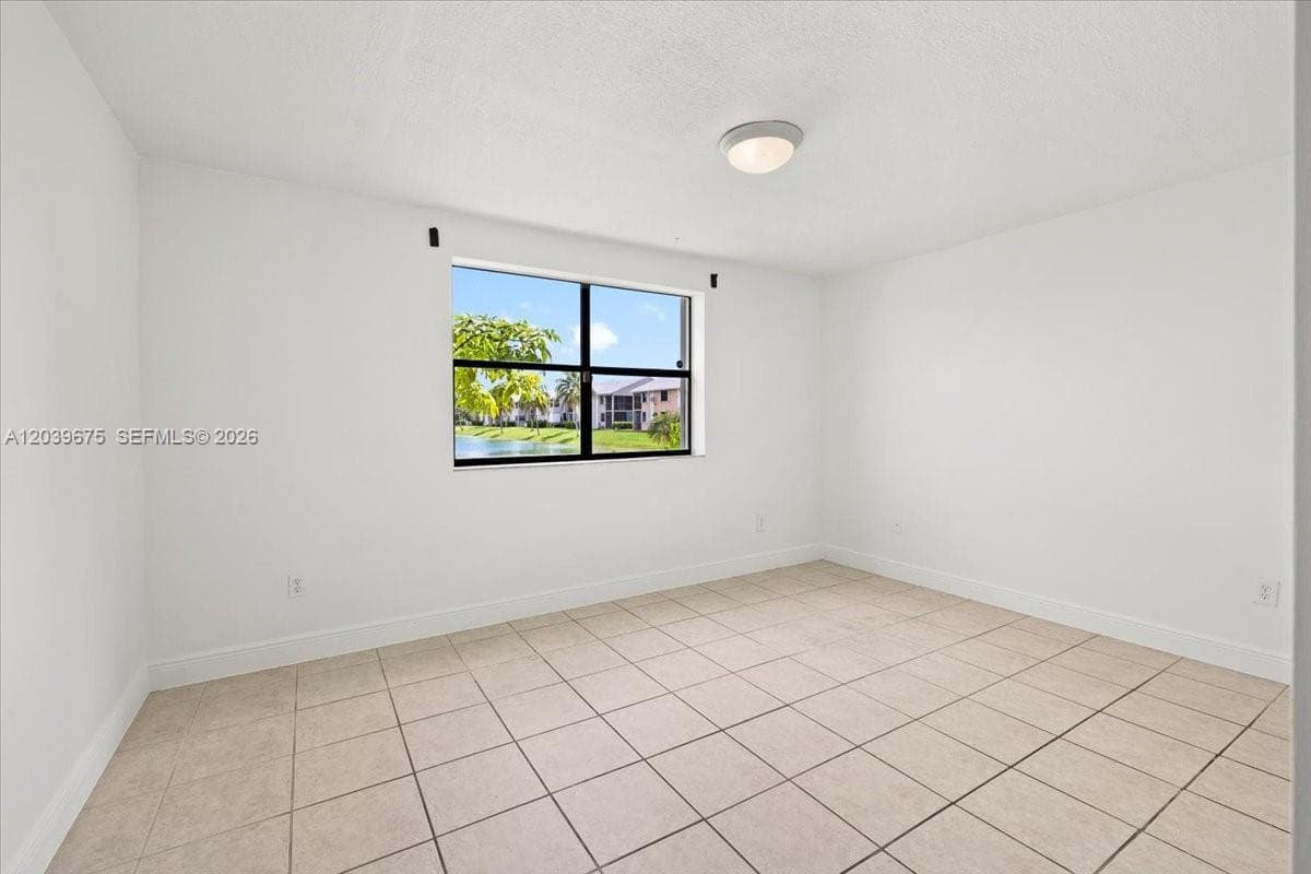 LAKESHORE CONDO 7 · #999B in Homestead - Photo 13